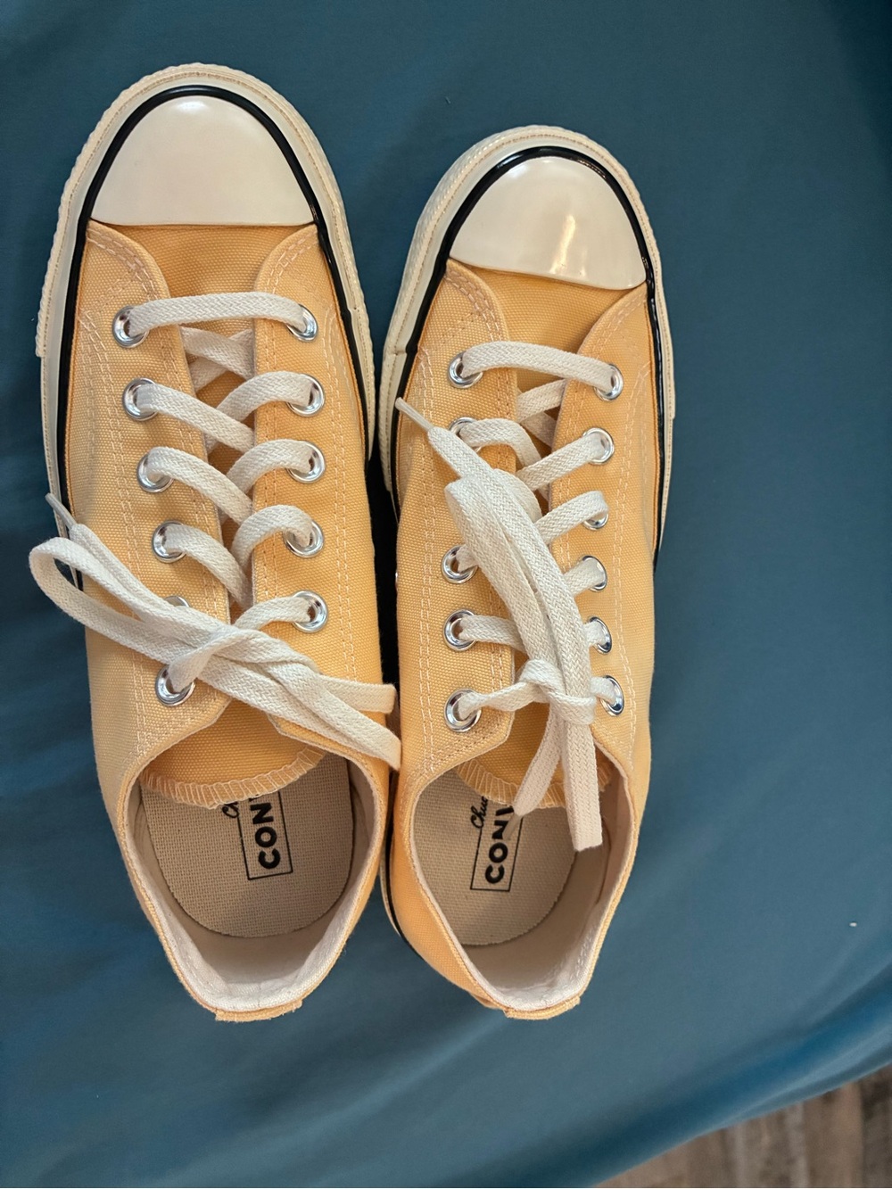 Converse Chuck Taylor Low Top Sneakers Yellow & White with Red Logo